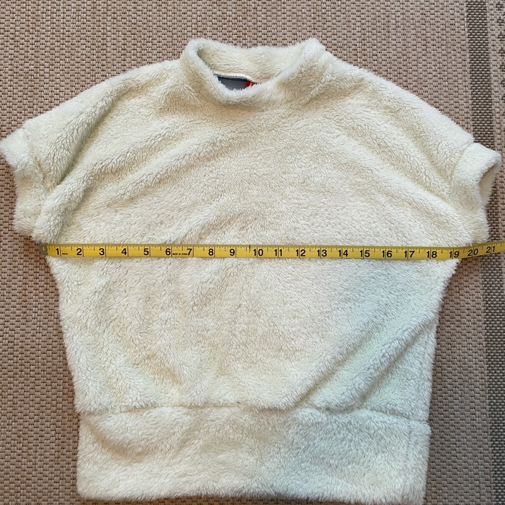 Freddie’s of Pinewood vintage reproduction furry sweater size large!